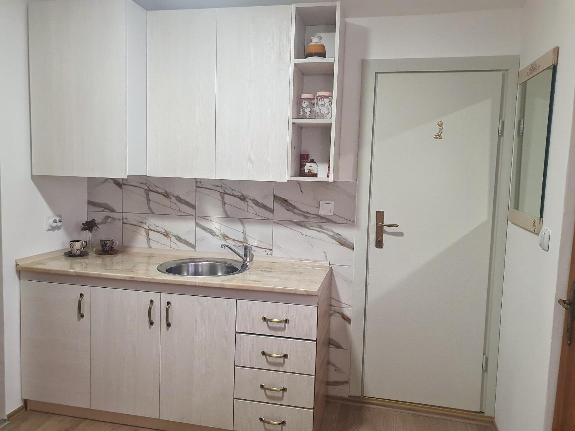 Apartments Gruda Цетине Екстериор снимка