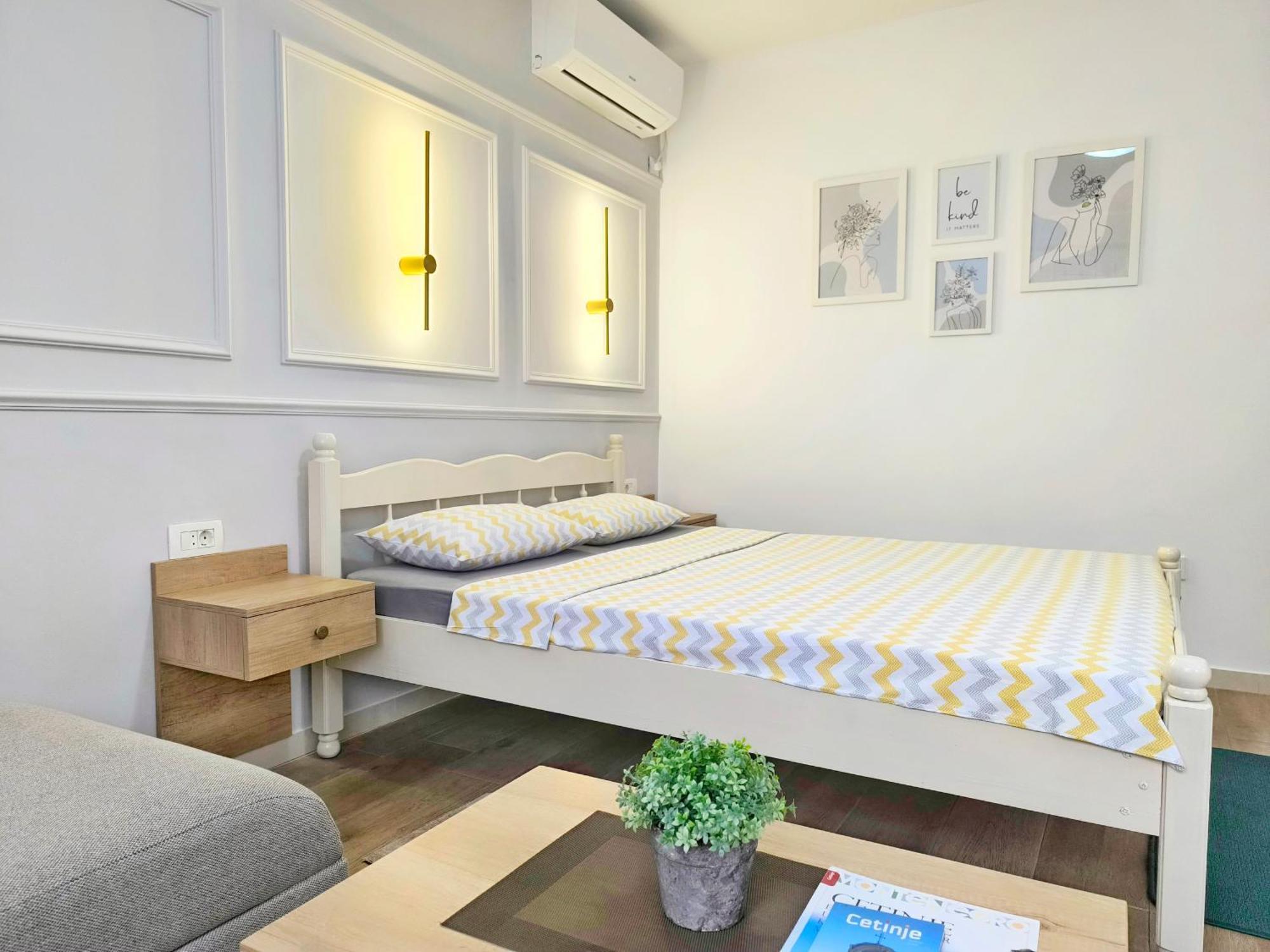 Apartments Gruda Цетине Екстериор снимка
